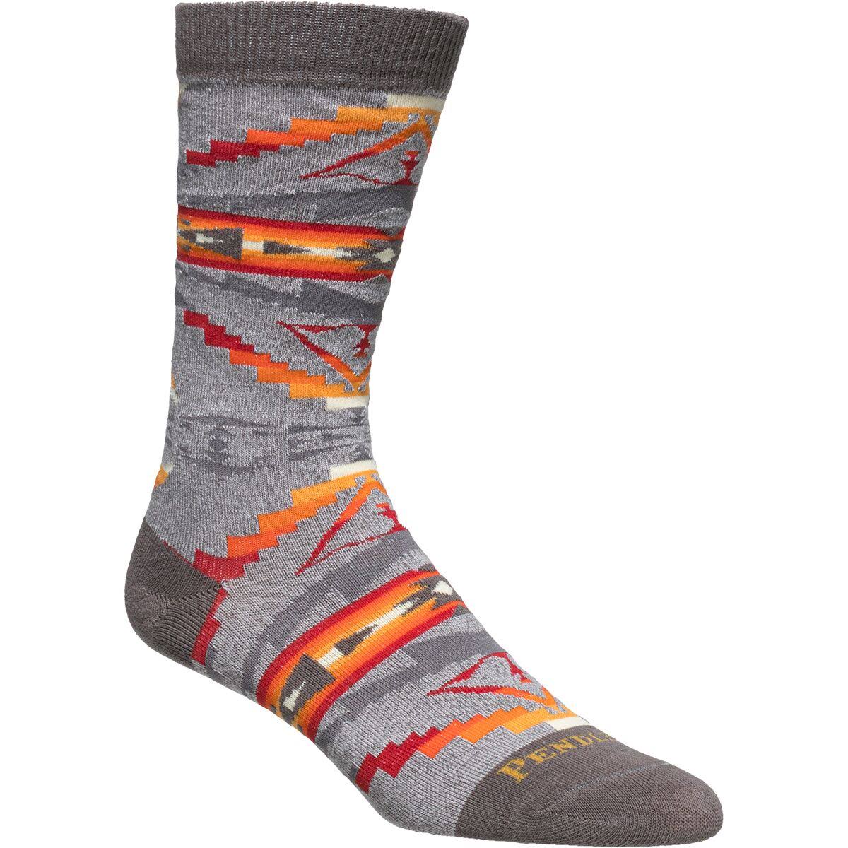 Pendleton's Cotton Blends Crew Socks are one pair that doesn't quickly disappear in our sock drawer thanks to their distinctive patterns and vibrant colours. This is a go-to for both inside-the-home days and outdoor activities thanks to its durable and comfortable materials.