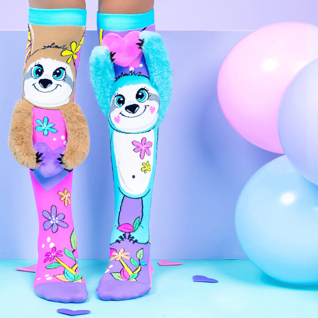 The adorable and charming Sloths Socks are ideal for making your day more cheerful.  Custom-made small arms carrying love hearths have been added to these socks to provide an extra touch of sweetness and create a 3D look, making them even more distinctive.
