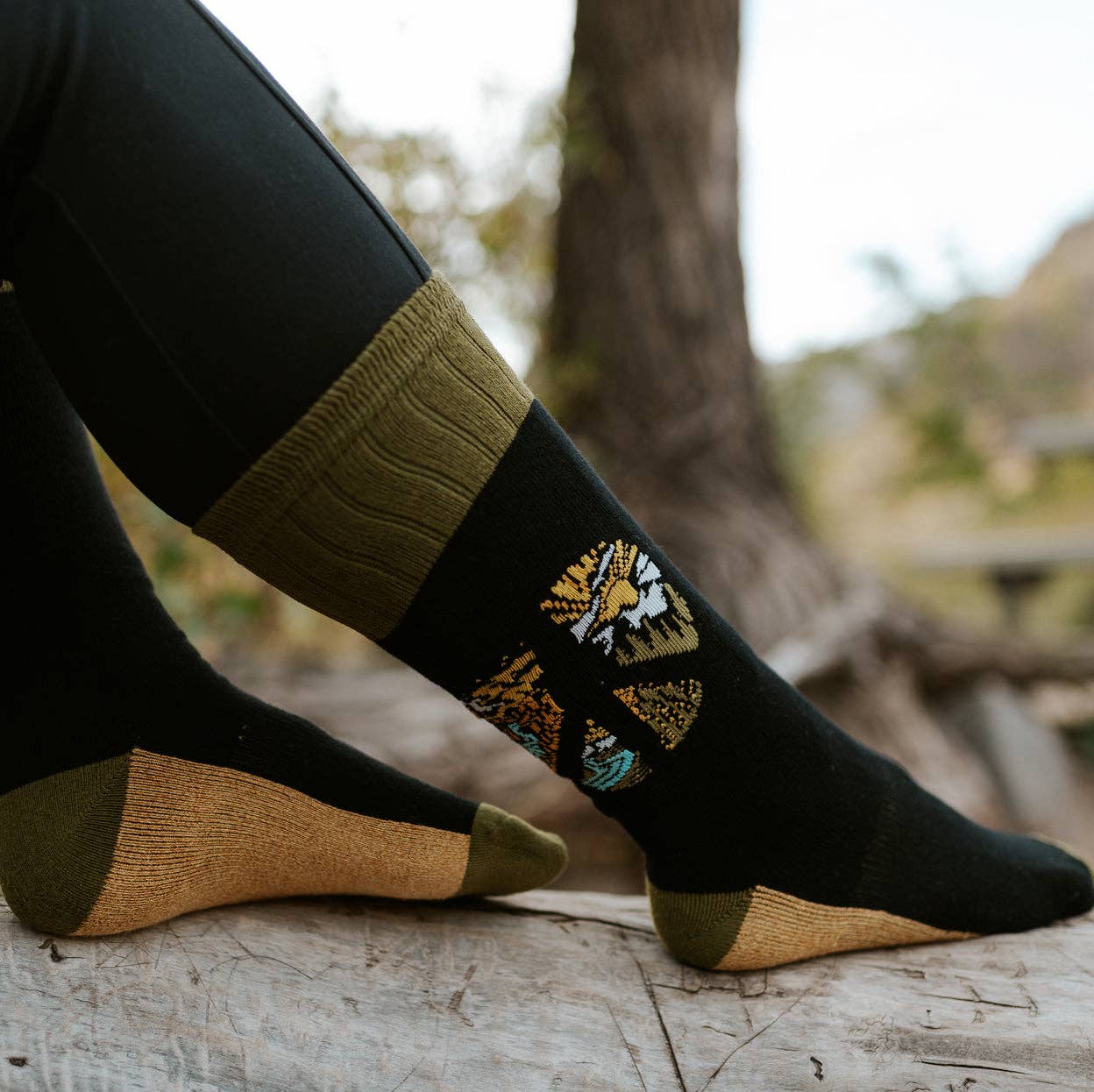 Women’s Hiking Socks - Circle of Peace✌️🧘♀️🌲