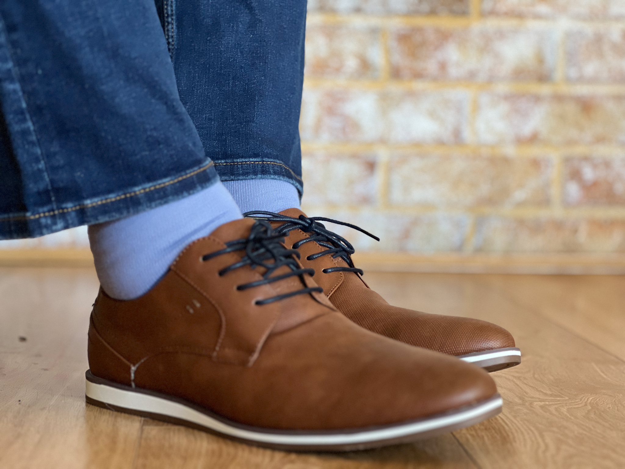 Merino wool dress socks are a perfect combination of sophistication, comfort, and functionality. Crafted from the luxurious and soft fibres of merino wool, these socks provide a plush and cozy feel against the skin. Cornflour Blue Box of 3 Pairs