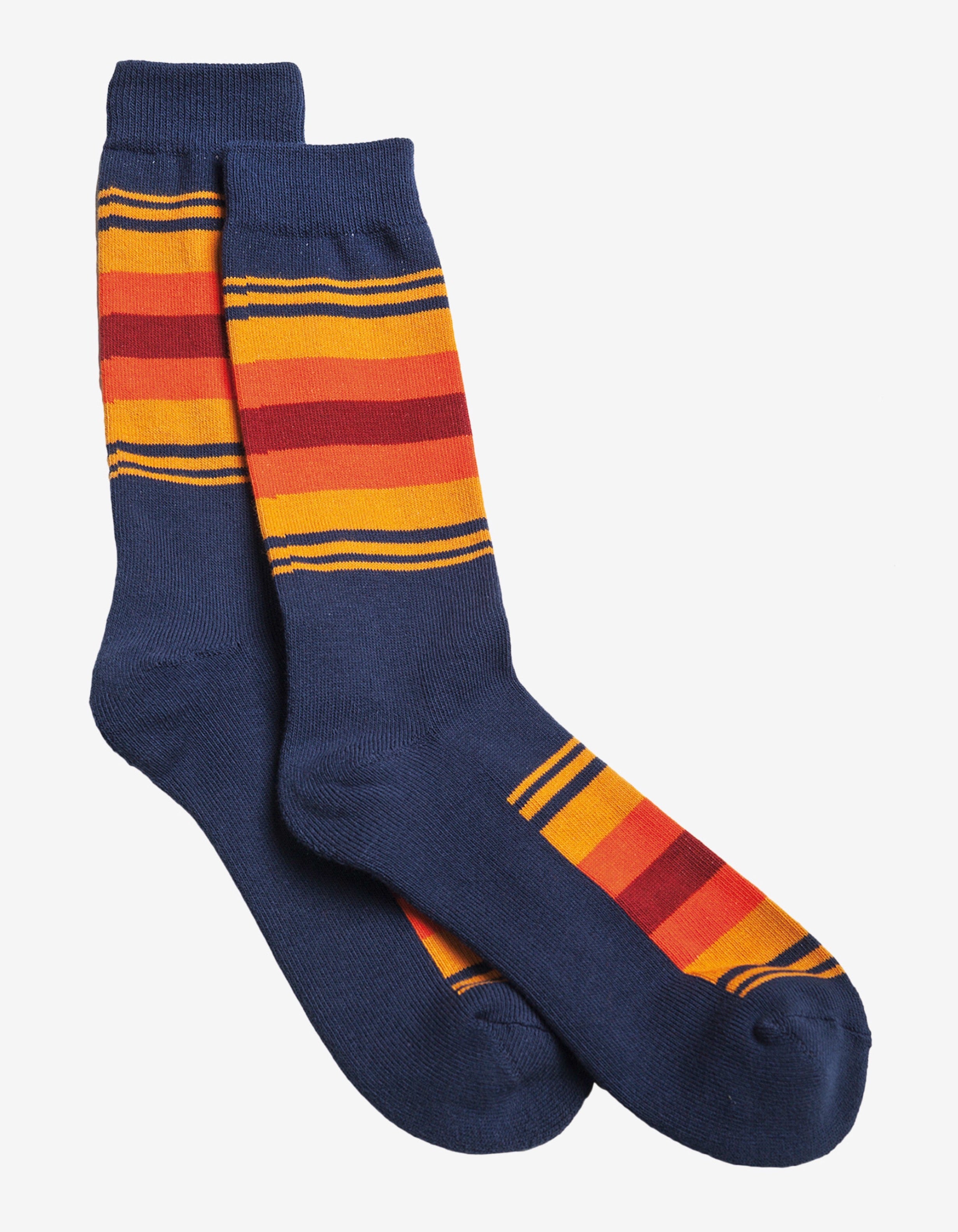 Experience the perfect blend of comfort and style with our National Park Stripes. Ready for any outdoor adventure! 🌲🍃